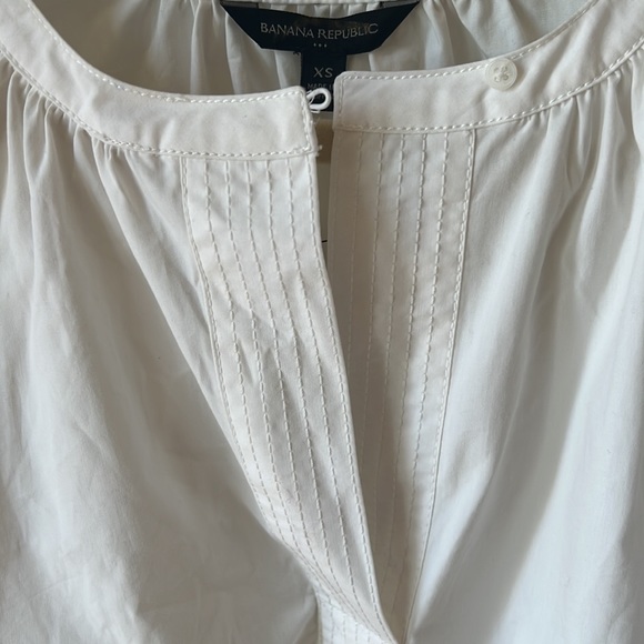 NWT Banana Republic White Long Sleeve Poet Top.  Size XS - Picture 3 of 4